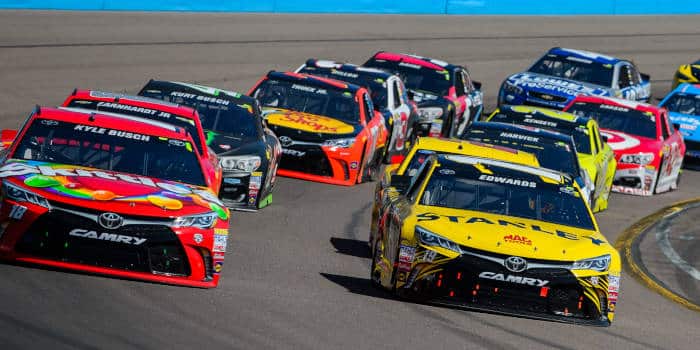 โอกาส การแข่งขัน และการพยากรณ์ของ NASCAR Food City 500 ปี 2025