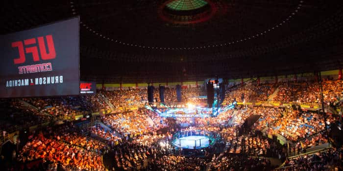 โครี แซนด์ฮาเกน ปะทะ เดอีเวสัน ฟิเกเรโด UFC เด มอยน์ ออด ไทม์ และการพยากรณ์