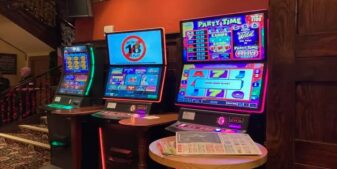 การรายได้จากตู้สล็อตของ Wetherspoons เติบโตเร็วกว่าอาหารและเครื่องดื่ม