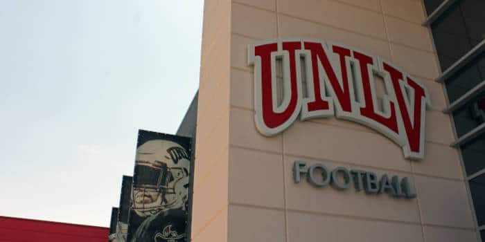 IGI ของ UNLV แนะนำคณะกรรมการที่ปรึกษาของผู้อำนวยการเอกสารคนแรก
